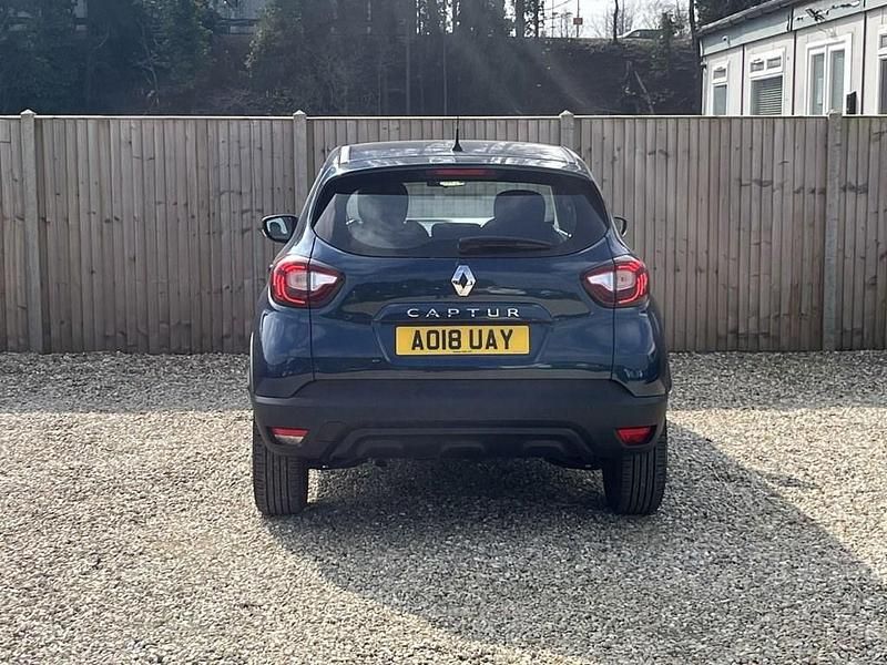 Second-hand Renault Captur Dynamique 90 CP (66 kW) 2018 Albastru SUV