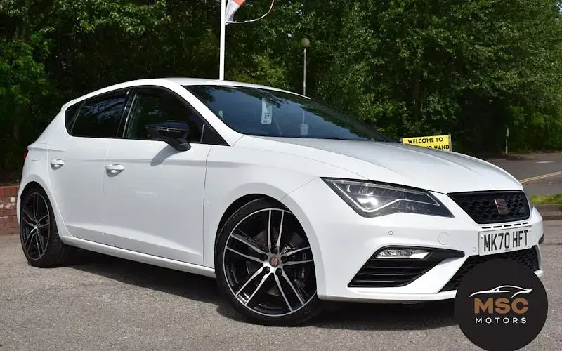 Used Seat Leon CUPRA 290 HP (213 kW) 2020 White Hatchback
