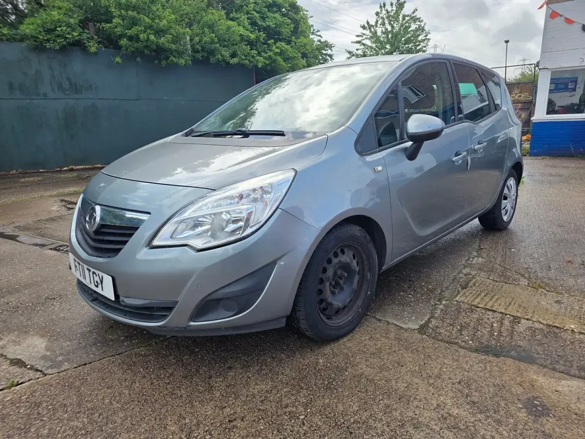 Used Vauxhall Meriva 2011 Silver MPV