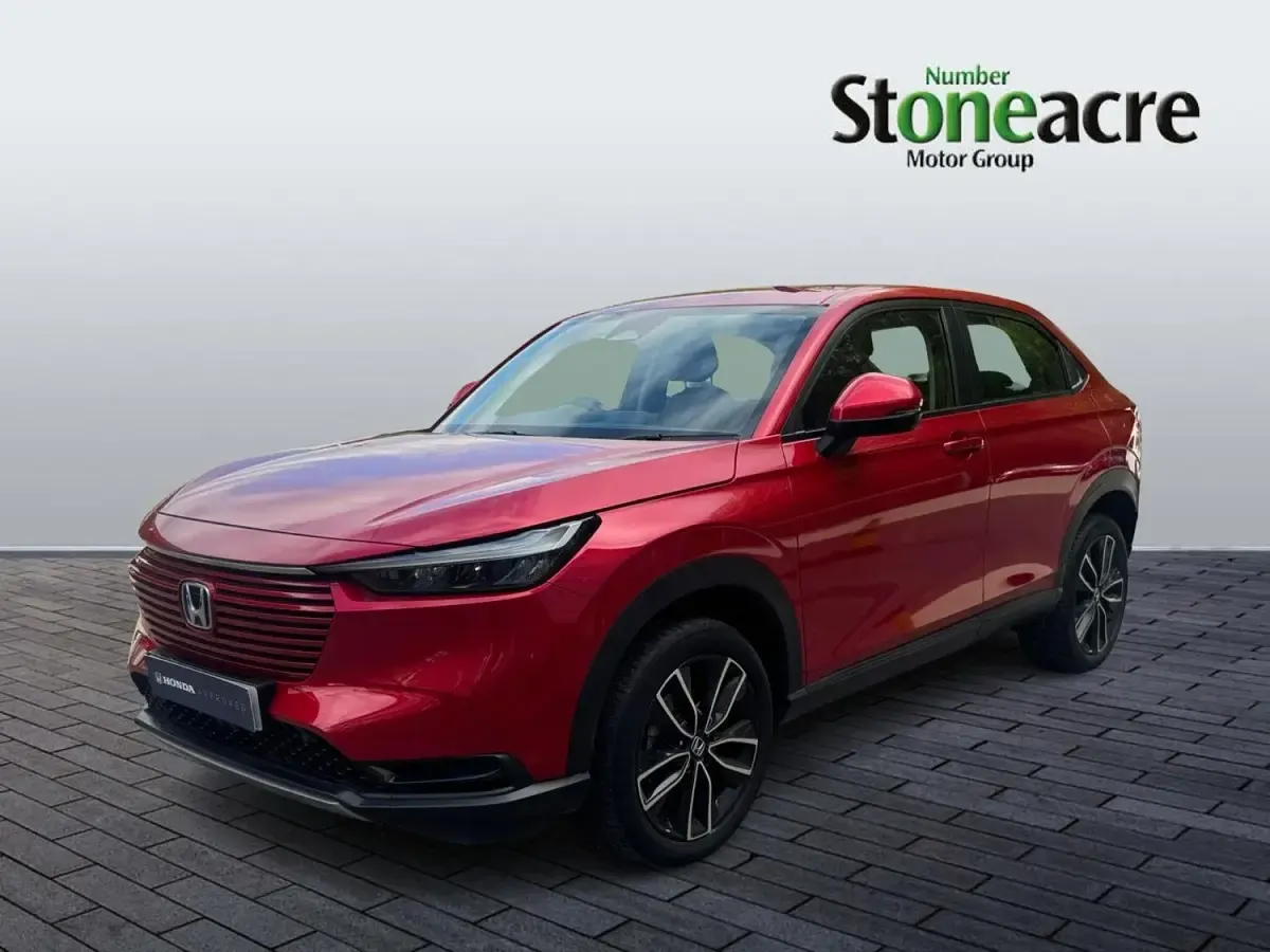 Used Honda HR-V Elegance 131 HP (96 kW) 2023 Red SUV