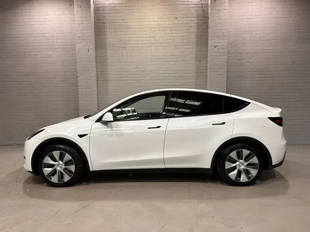 Used Tesla Model Y RWD 254 kW (346 HP) 2023 White SUV