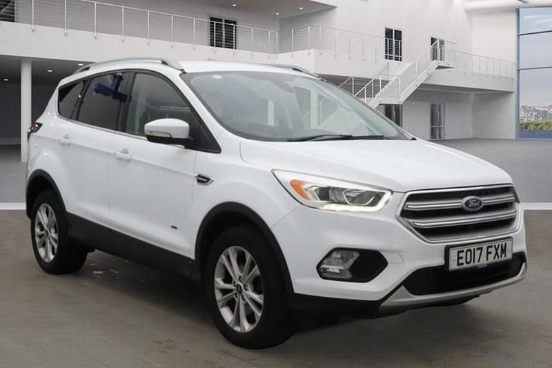 Used Ford Kuga Titanium 180 HP (132 kW) 2017 White SUV