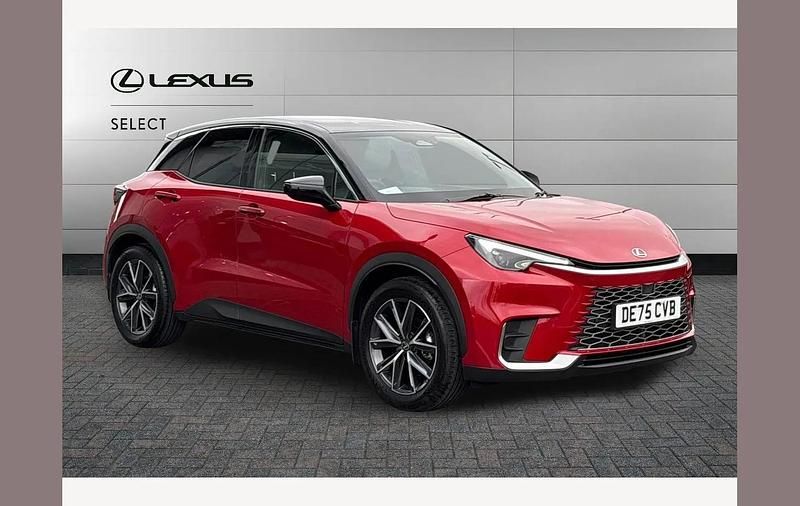 Other Used 2025 Lexus LBX SUV | £31,979 (Fair price) - Image 1/3