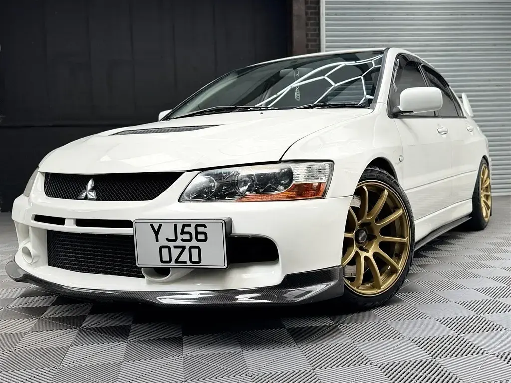Used Mitsubishi Lancer 261 HP (191 kW) 2006 White Estate