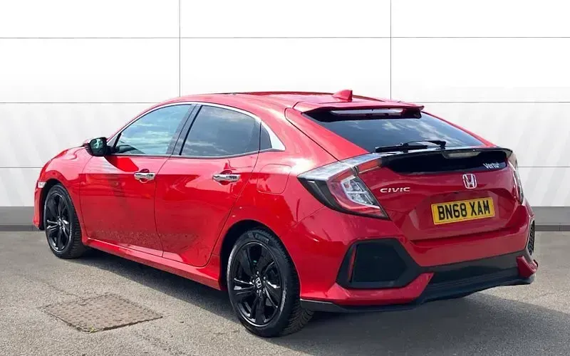 Käytetty Honda Civic Prestige 182 HP (133 kW) 2018 Punainen Viistoperä