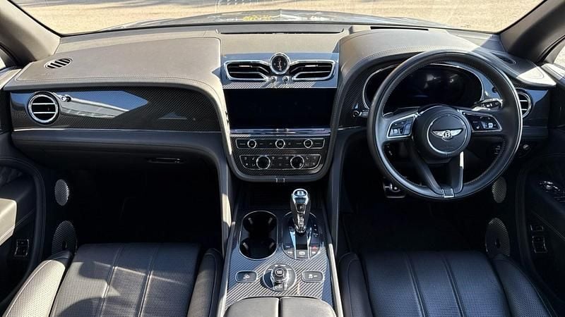 Used Bentley Bentayga 449 HP (330 kW) 2022 Grey SUV