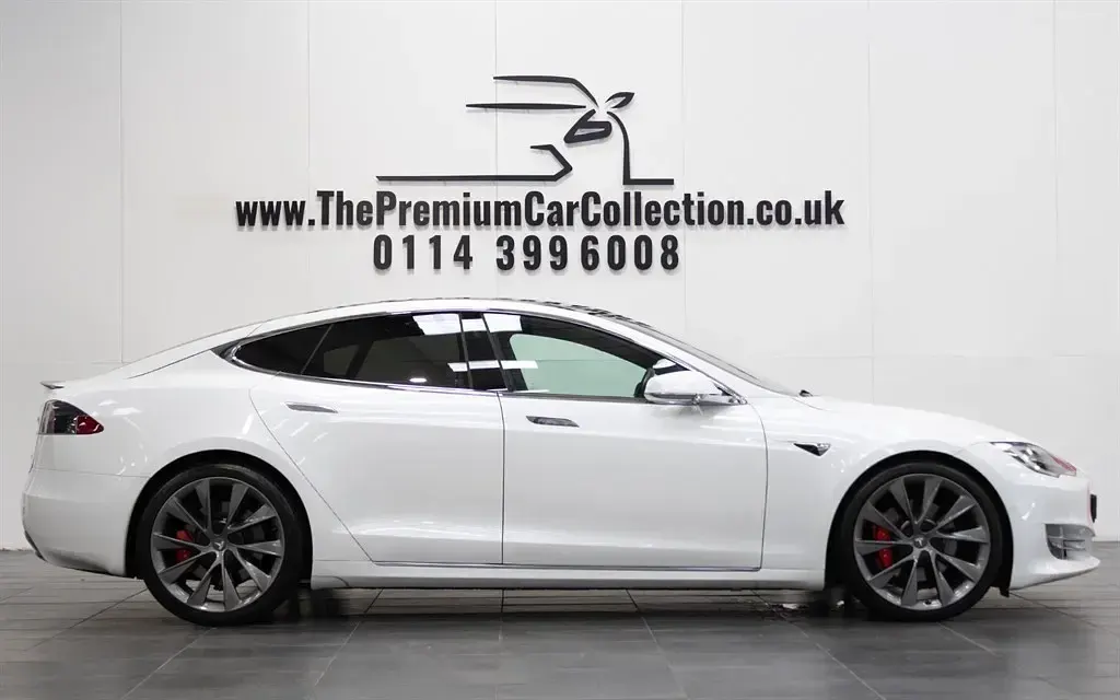 Used Tesla Model S Performance 580 kW (789 HP) 2020 White Hatchback