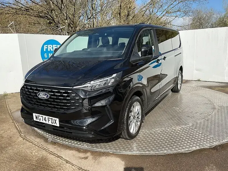 Used Ford Tourneo Titanium 170 HP (125 kW) 2024 Black MPV