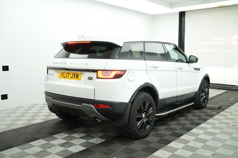 Used Land Rover Range Rover evoque SE 2017 White SUV