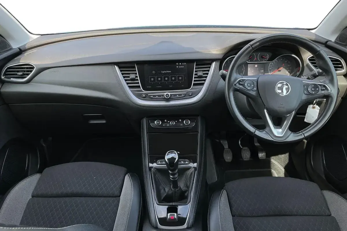 Used Vauxhall Grandland X Sport 131 HP (96 kW) 2019 Blue SUV