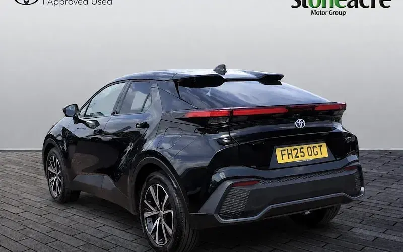 Used Toyota C-HR Design 140 HP (102 kW) 2025 Black SUV