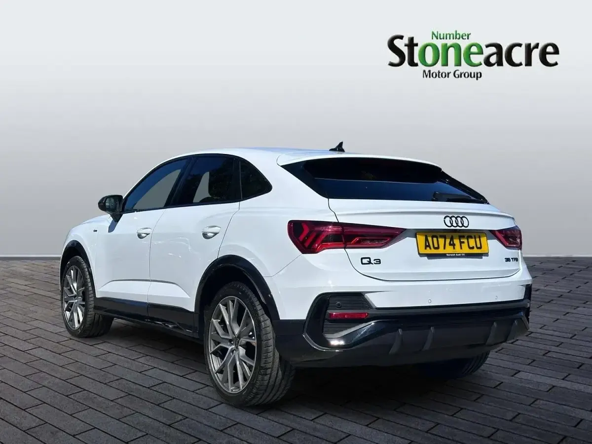 Used Audi Q3 Sportback Black Edition 150 HP (110 kW) 2024 White SUV