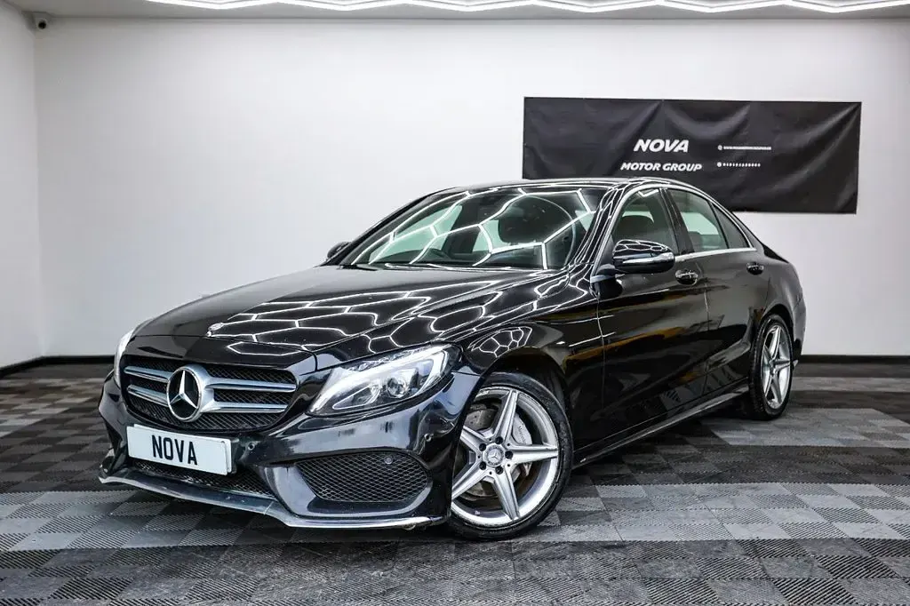 Używany Mercedes C220 AMG line 170 KM (125 kW) 2015 Czarny Sedan/Limuzyna