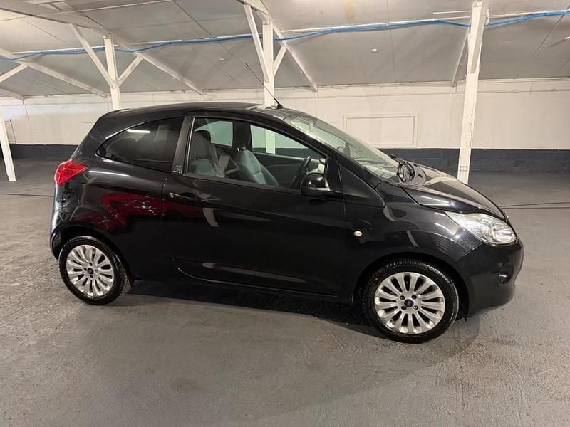 Used Ford Ka Zetec 69 HP (50 kW) 2014 Black Hatchback