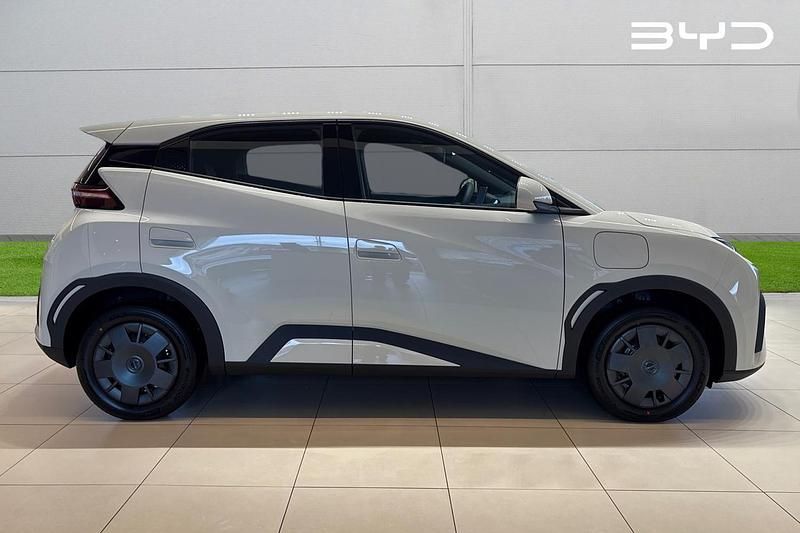 New BYD Dolphin Active 64 kW (88 HP) 2026 White Hatchback