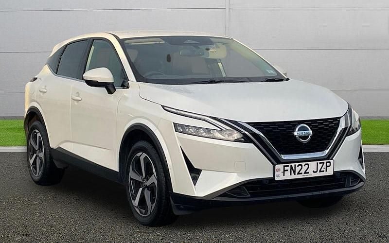 White Used 2022 Nissan Qashqai N-Connecta SUV | £13,999 (Fair price) - Image 1/4