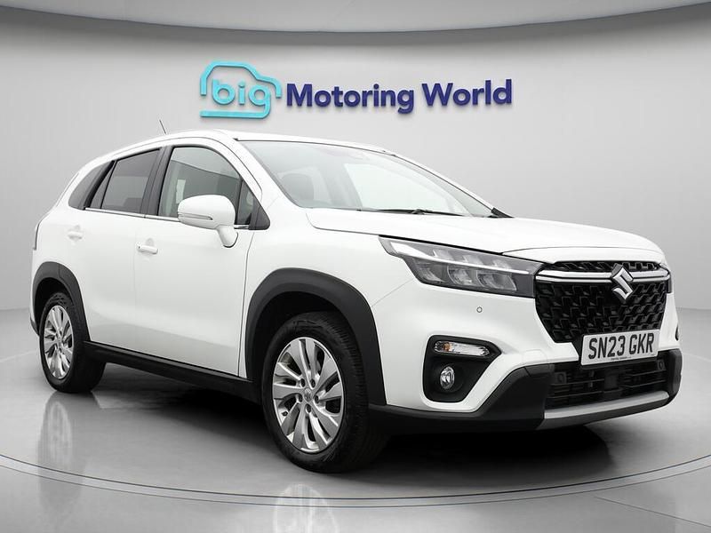 White Used 2023 Suzuki SX4 S-Cross SUV | £15,500 (Fair price) - Image 1/4