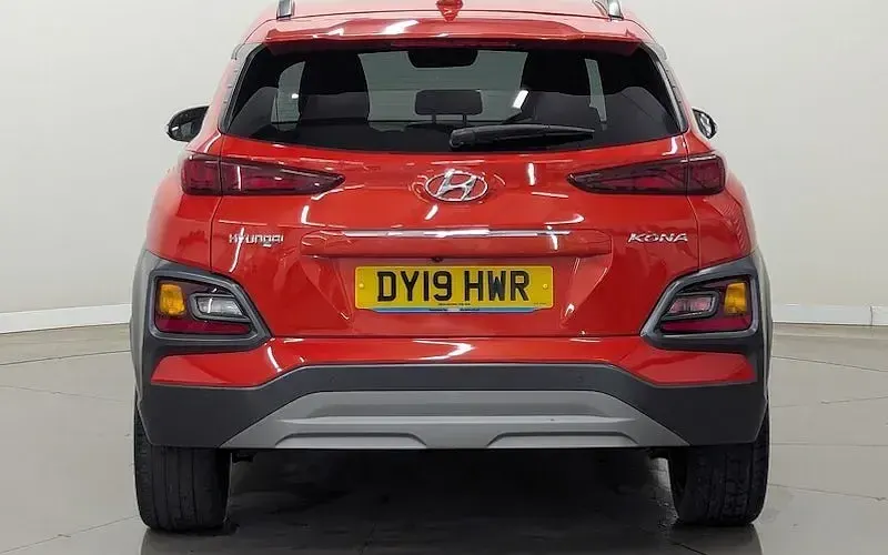Used Hyundai Kona Premium SE 120 HP (88 kW) 2019 Orange SUV