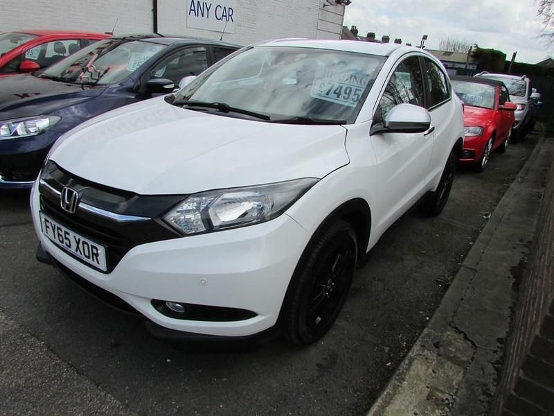 Second-hand Honda HR-V SE 120 CP (88 kW) 2015 Alb SUV