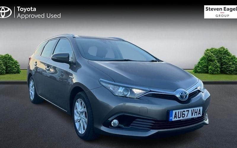 Used 2017 Toyota Auris Touring Sports Business Edition Estate | £10,444 (Fair price) - Image 1/3