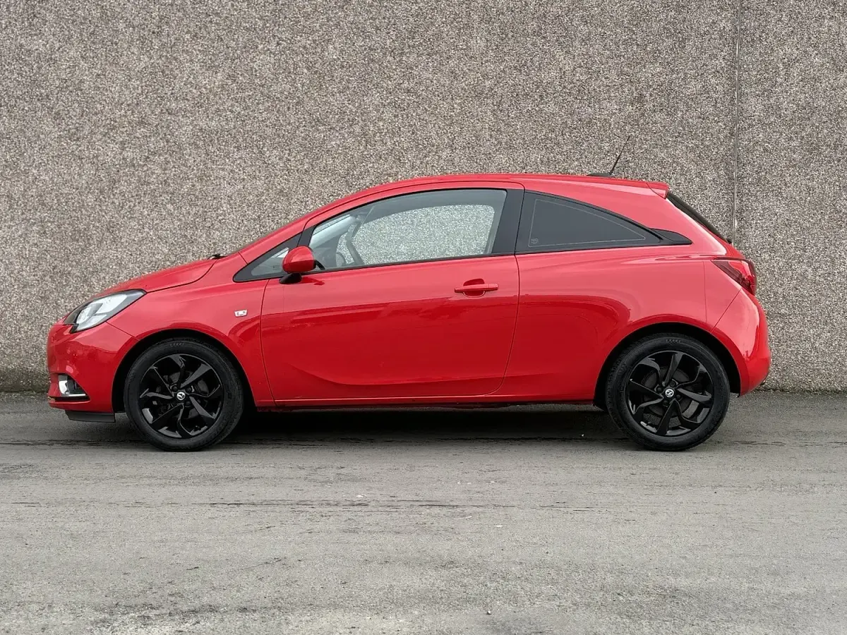 Used Vauxhall Corsa SRi 90 HP (66 kW) 2019 Red Hatchback