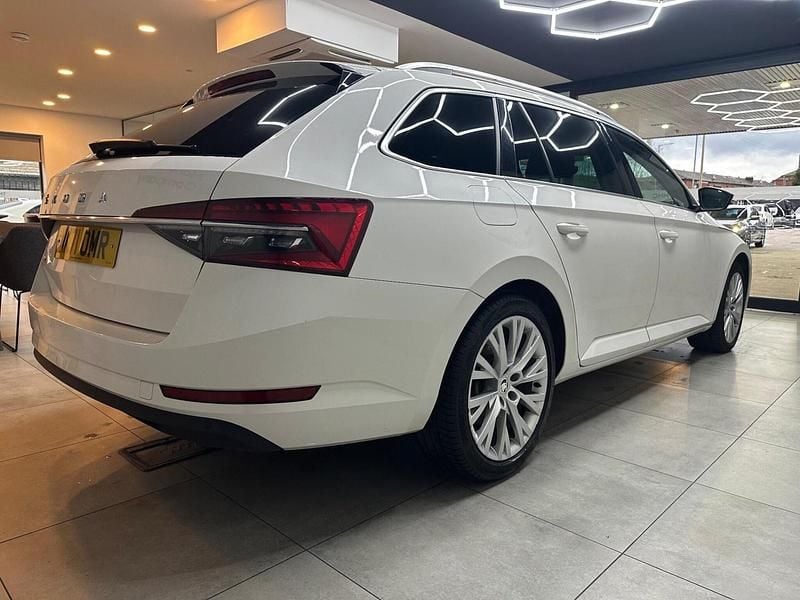 Used Skoda Superb SE L 150 HP (110 kW) 2021 White Estate