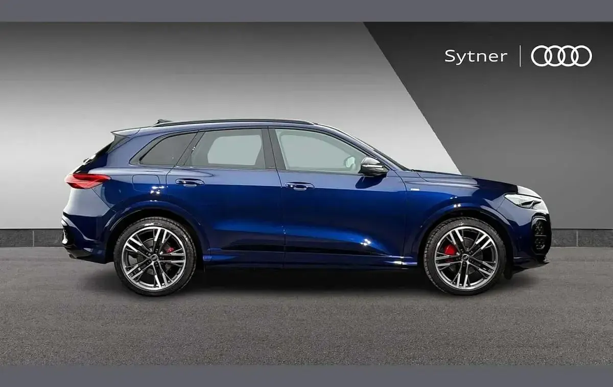 Used Audi Q5 Advanced 200 HP (147 kW) 2025 Blue SUV