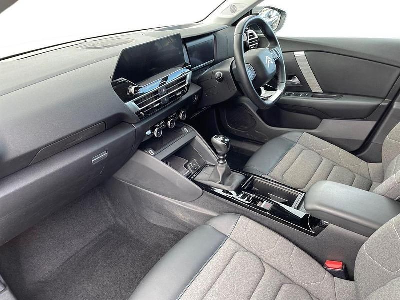 Usado Citroën C4 PureTech 127 HP (93 kW) 2021 Branco Citadino