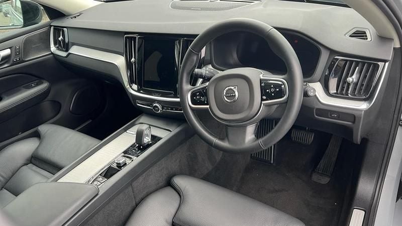 Used Volvo V60 Ultra 197 HP (144 kW) 2025 Vapour grey Estate