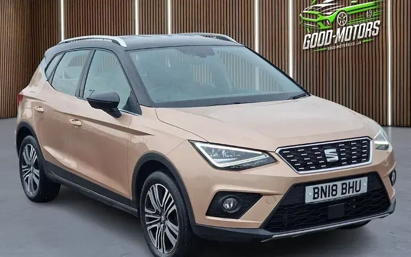Usado Seat Arona XCELLENCE 116 HP (85 kW) 2018 Dourado SUV