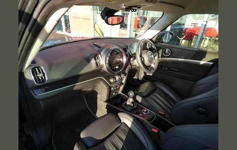 Used Mini Cooper Countryman Exclusive 134 HP (98 kW) 2021 Black SUV