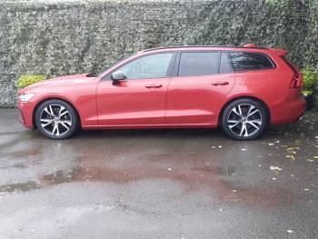 Used Volvo V60 R-Design 197 HP (144 kW) 2021 Red Estate