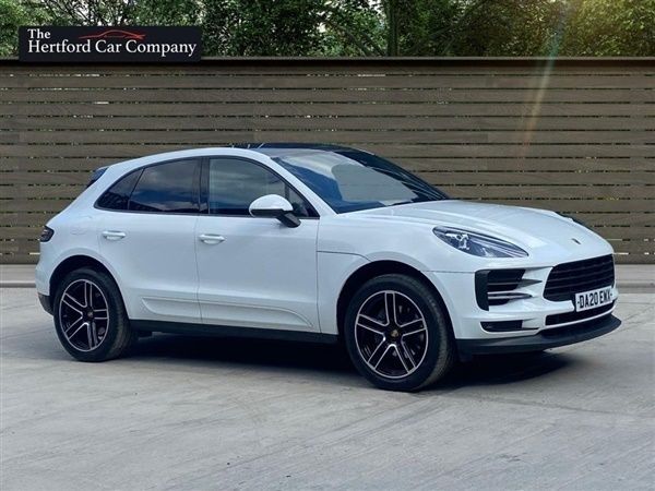 White Used 2020 Porsche Macan SUV | £44,387 (Expensive) - Image 1/1