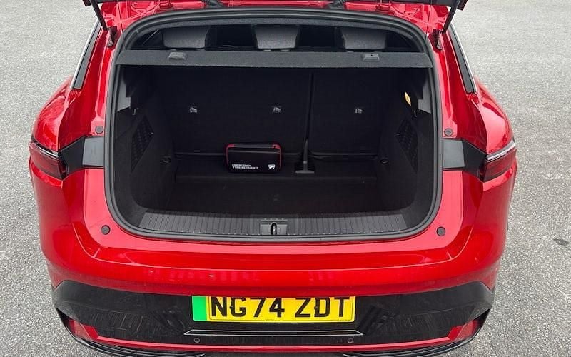 Used Renault Megane E-Tech Komfort 160 kW (218 HP) 2025 Red Hatchback