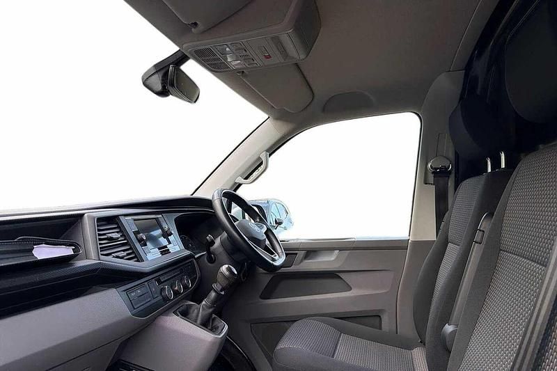 Second-hand VW Transporter Highline 2022 Argintiu Van