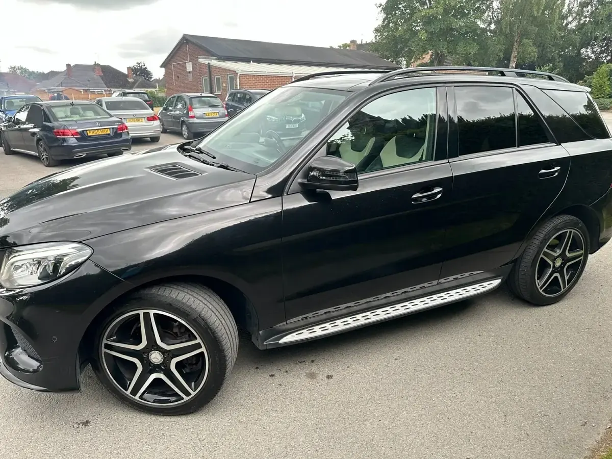 Used Mercedes GLE250 AMG Line Premium 204 HP (150 kW) 2016 Black SUV