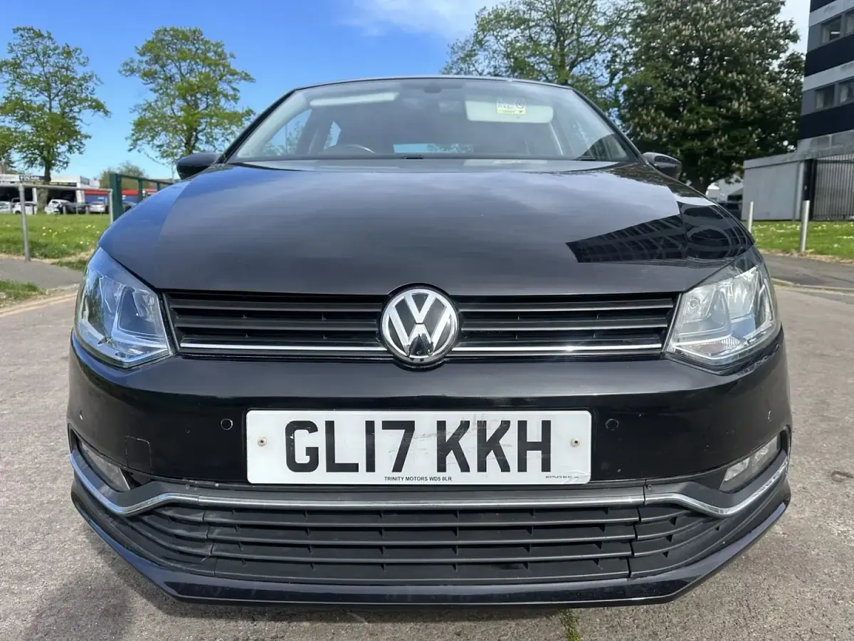 Używany VW Polo Edition 90 KM (66 kW) 2017 Czarny Hatchback