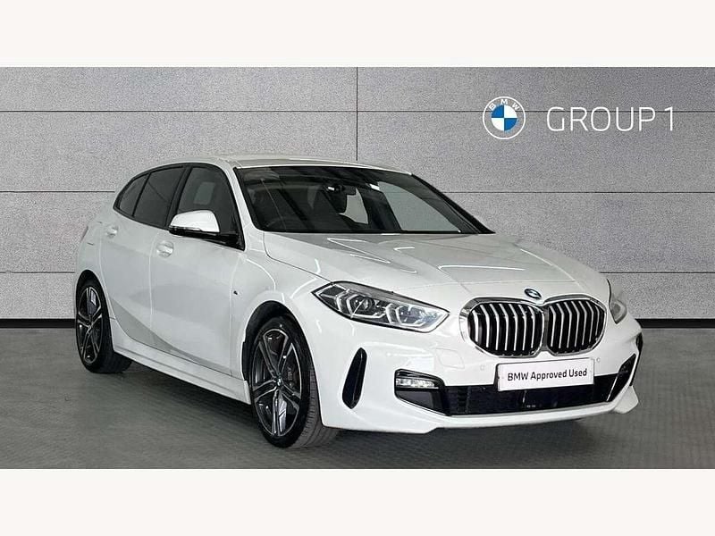 Alpine white Used 2022 BMW 118 M Sport Hatchback | £21,990 (Fair price) - Image 1/4