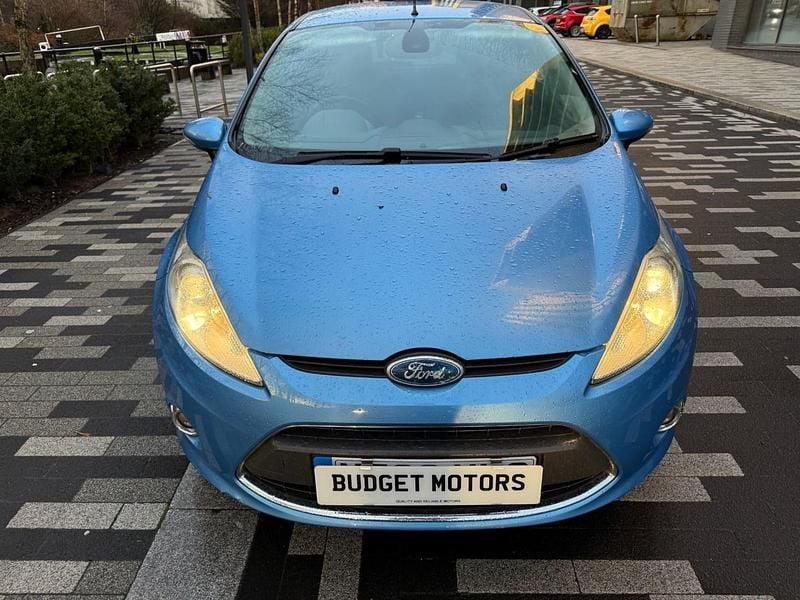 Used Ford Fiesta Titanium 2009 Blue Hatchback