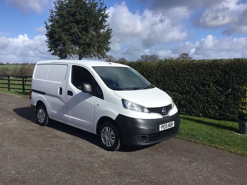 Used Nissan NV200 Acenta 2015 White MPV