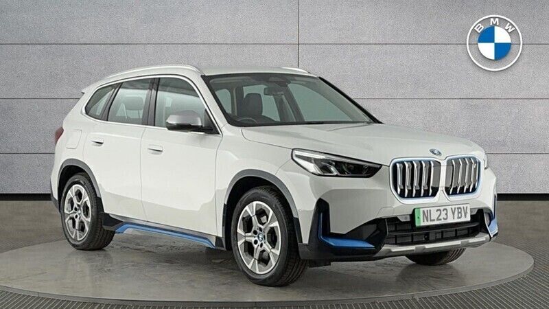 White Used 2023 BMW iX1 xLine SUV | £26,950 (Fair price) - Image 1/4