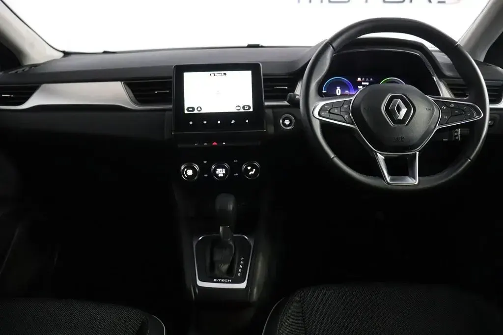 Used Renault Captur Techno 143 HP (105 kW) 2023 Grey SUV