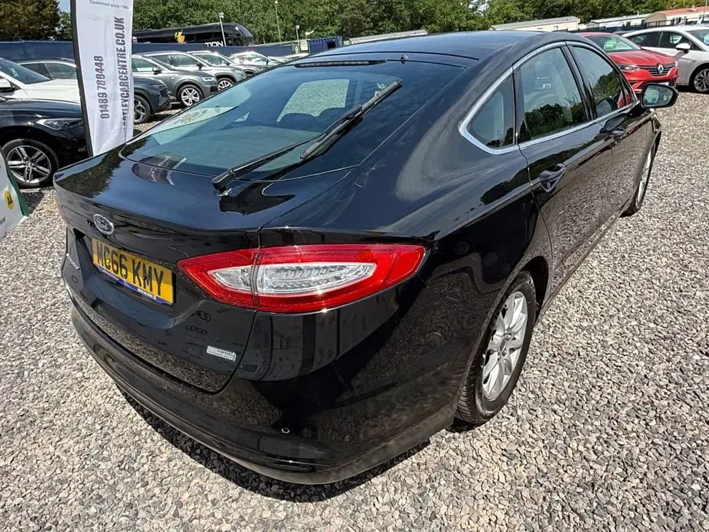 Used Ford Mondeo Titanium 120 HP (88 kW) 2017 Black Hatchback