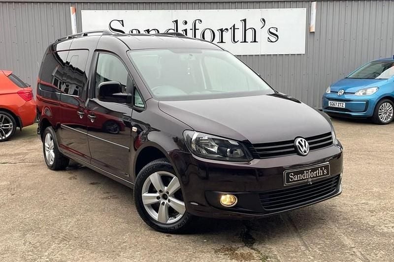 Mauve/purple Used 2015 VW Caddy Maxi Life Life MPV | £11,000 (Fair price) - Image 1/1