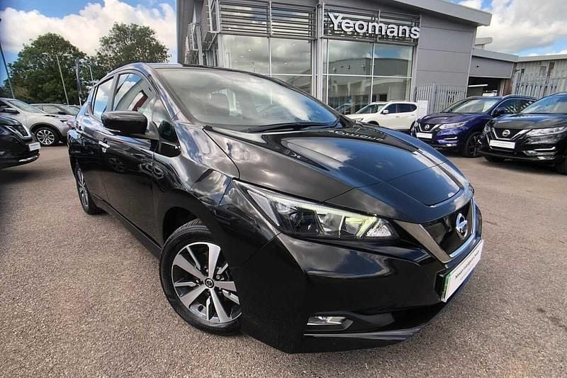 Black Used 2021 Nissan Leaf Acenta Hatchback | £9,190 (Good price) - Image 1/4