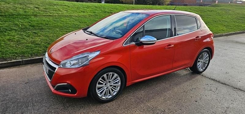 Used Peugeot 208 Allure 2017 Orange Hatchback