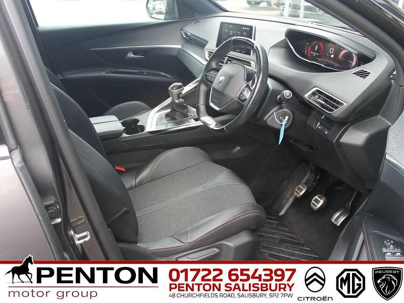 Used Peugeot 3008 GT-line 129 HP (94 kW) 2019 Grey SUV