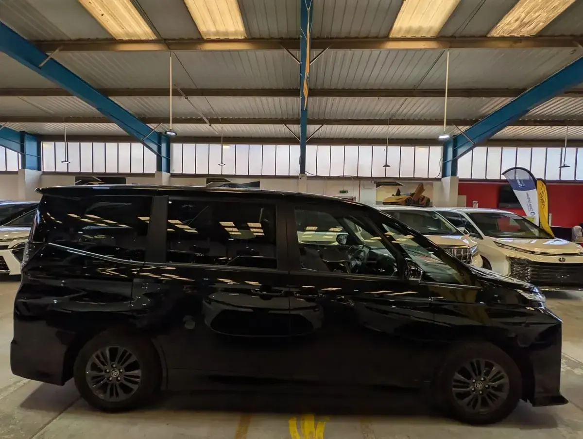 Used Toyota Noah 2026 Black MPV