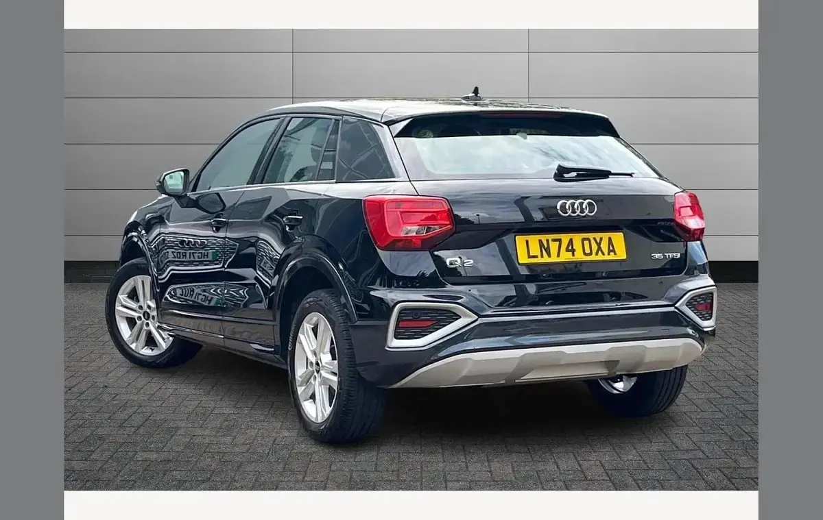 Second-hand Audi Q2 Sport 150 CP (110 kW) 2024 Negru SUV