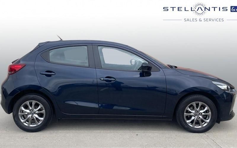 Used Mazda 2 90 HP (66 kW) 2020 Blue Hatchback